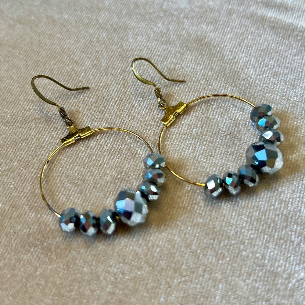Dangle earring